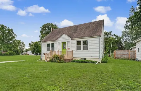 308 West Spruce Street Paxton IL 60957