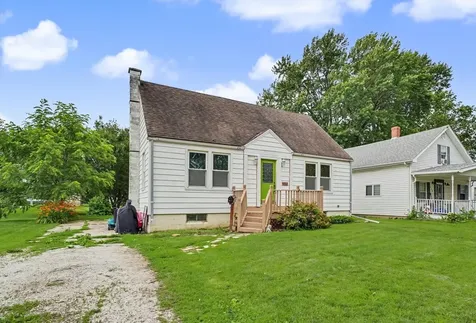 308 West Spruce Street Paxton IL 60957