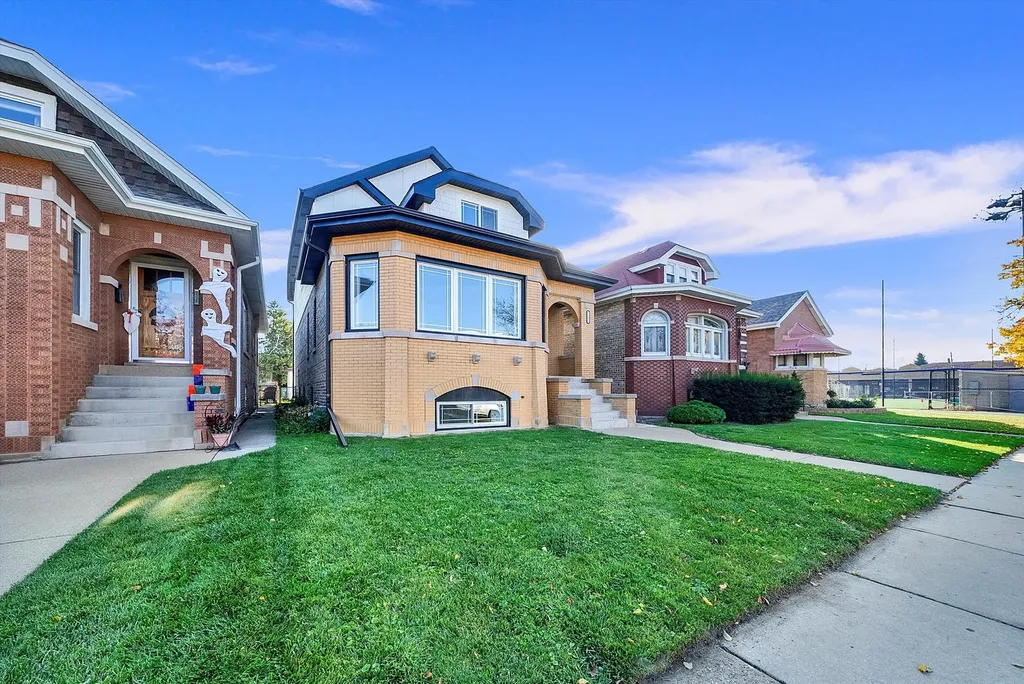 1531 Wenonah Avenue Berwyn IL 60402