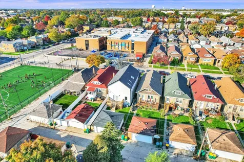 1531 Wenonah Avenue Berwyn IL 60402