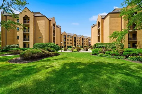 7420 West Lawrence Avenue Harwood Heights IL 60706