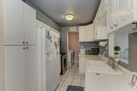 7905 163RD Place Tinley Park IL 60477