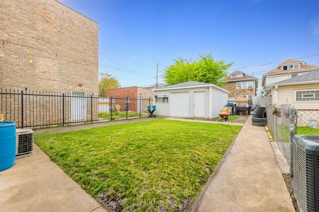 6733 South Campbell Avenue Chicago IL 60629