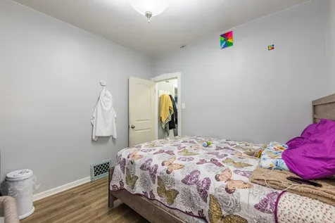 6733 South Campbell Avenue Chicago IL 60629