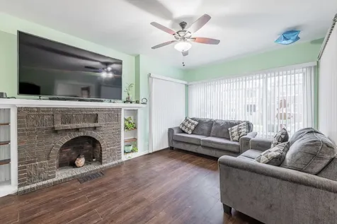 6733 South Campbell Avenue Chicago IL 60629