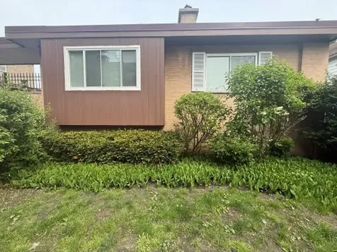 7323 North Damen Avenue Chicago IL 60645