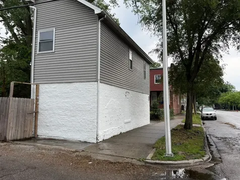 1715 East 70th Street Chicago IL 60649