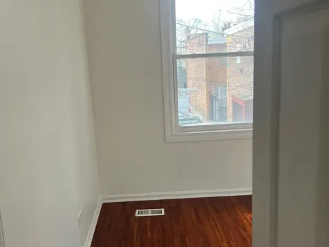 1715 East 70th Street Chicago IL 60649