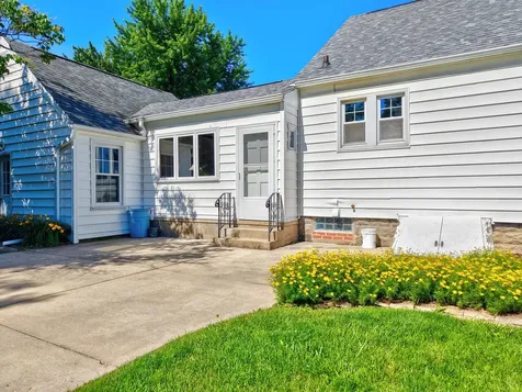 424 Park Avenue Ottawa IL 61350