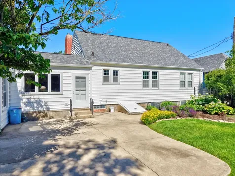 424 Park Avenue Ottawa IL 61350