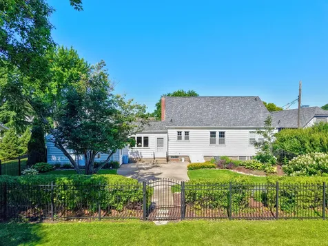 424 Park Avenue Ottawa IL 61350