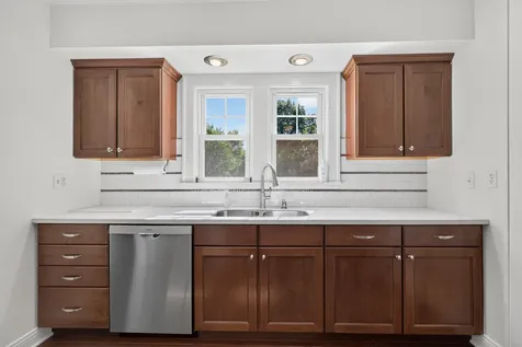 424 Park Avenue Ottawa IL 61350