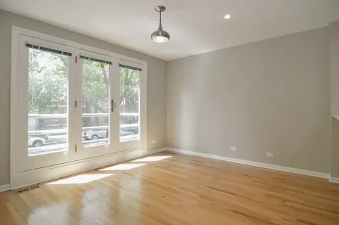 2365 North Wayne Avenue Chicago IL 60614