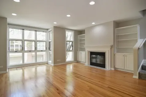 2365 North Wayne Avenue Chicago IL 60614