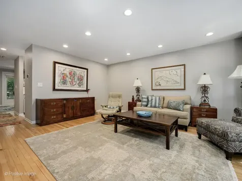 2365 North Wayne Avenue Chicago IL 60614