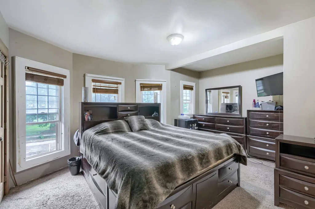 5406 West Ferdinand Street Chicago IL 60644