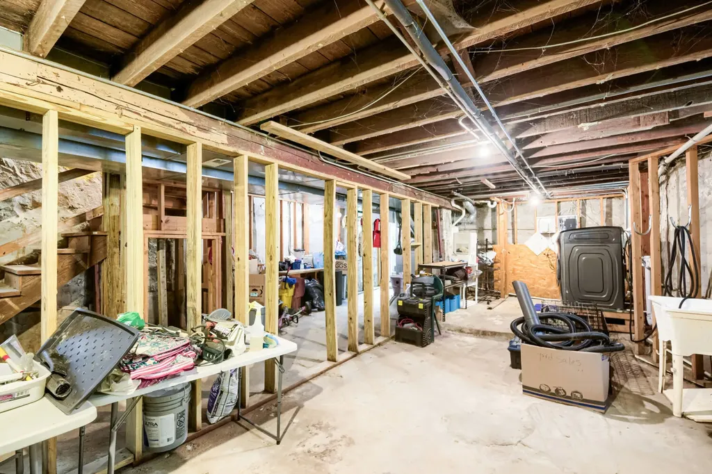 5406 West Ferdinand Street Chicago IL 60644