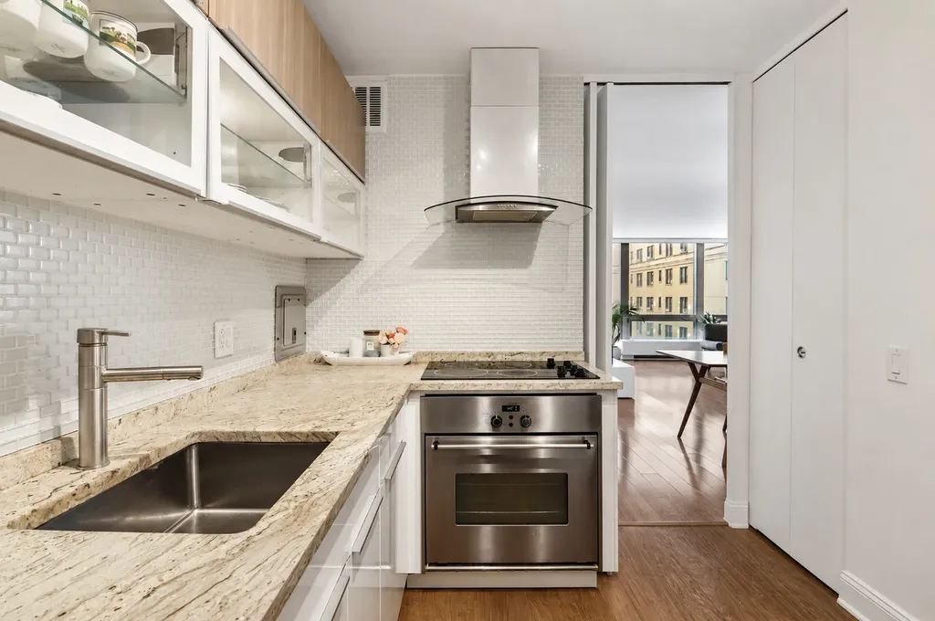 2400 North Lakeview Avenue Chicago IL 60614