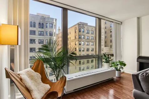 2400 North Lakeview Avenue Chicago IL 60614