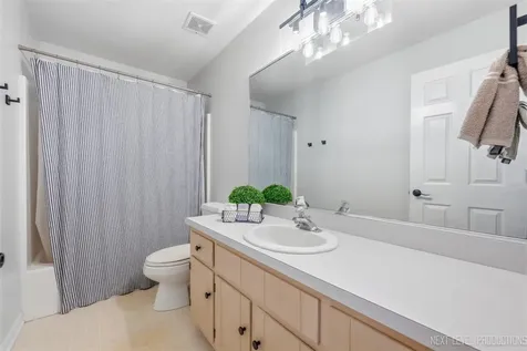 436 Banbury Avenue Elburn IL 60119