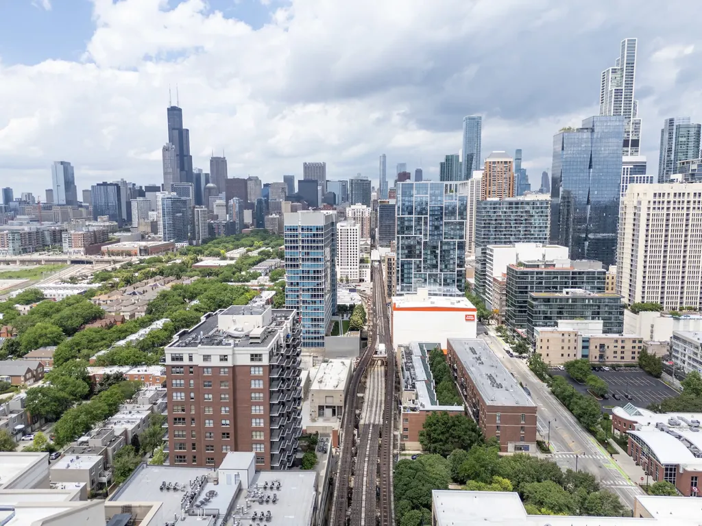 1529 South State Street Chicago IL 60605