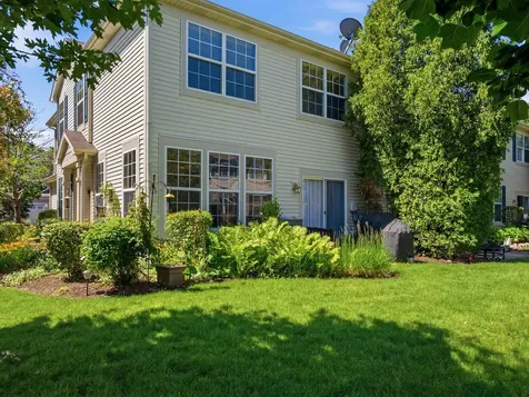 2116 Gallant Fox Circle Montgomery IL 60538