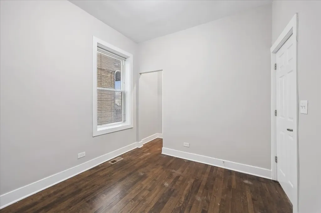 1033 North Lawndale Avenue Chicago IL 60651
