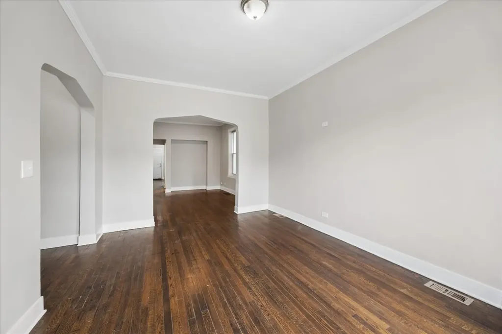 1033 North Lawndale Avenue Chicago IL 60651