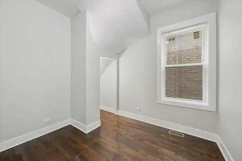 1033 North Lawndale Avenue Chicago IL 60651