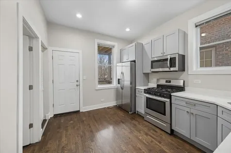 1033 North Lawndale Avenue Chicago IL 60651