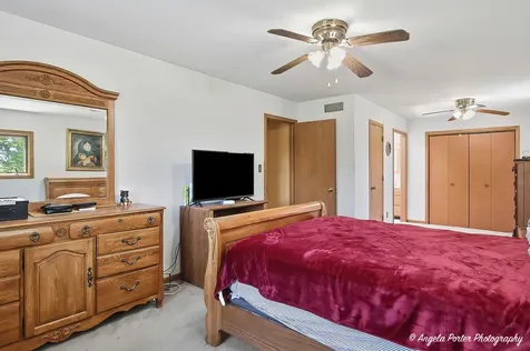2720 North Patricia Lane Mchenry IL 60051