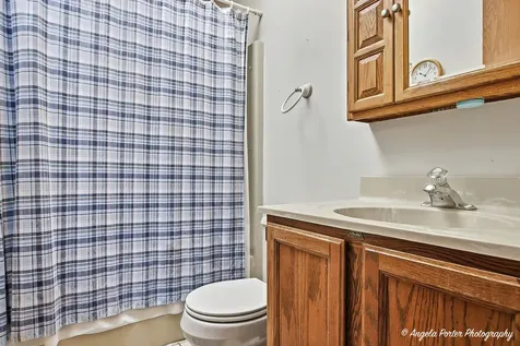 2720 North Patricia Lane Mchenry IL 60051