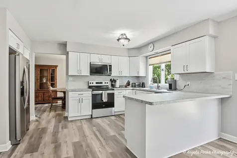 2720 North Patricia Lane Mchenry IL 60051