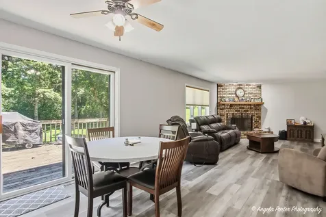 2720 North Patricia Lane Mchenry IL 60051