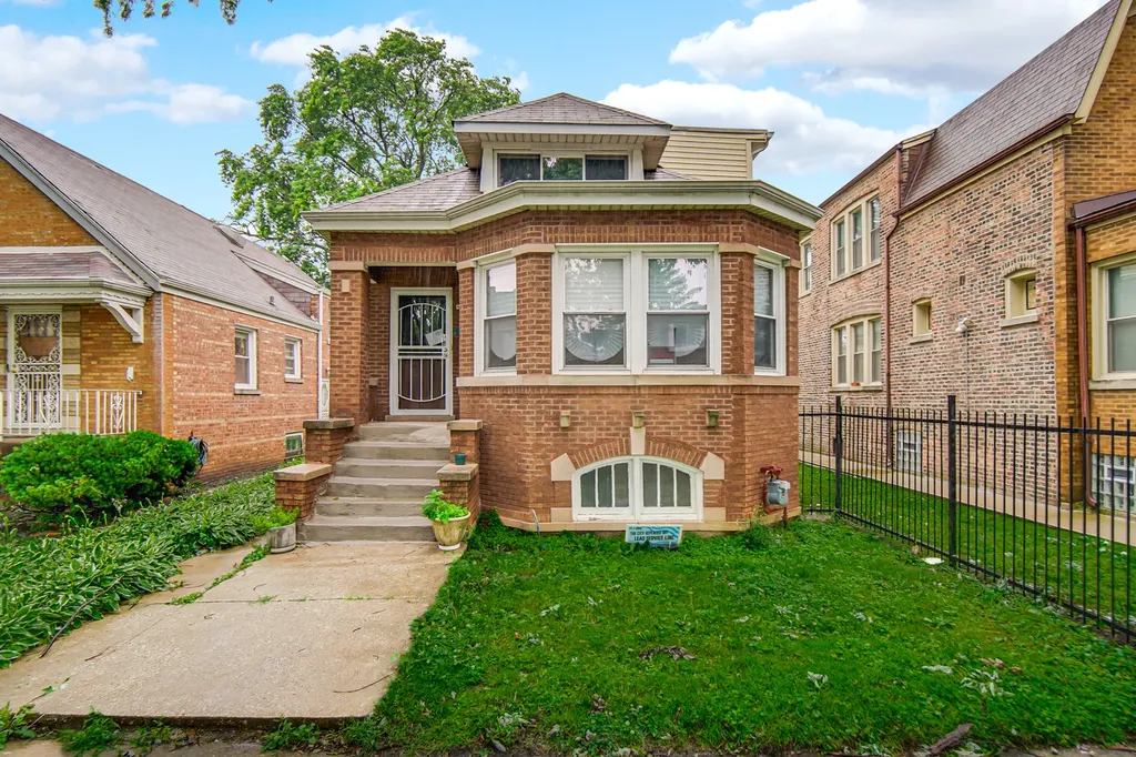 8541 South Paulina Street Chicago IL 60620