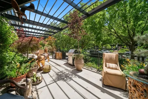 1070 West 15th Street Chicago IL 60608