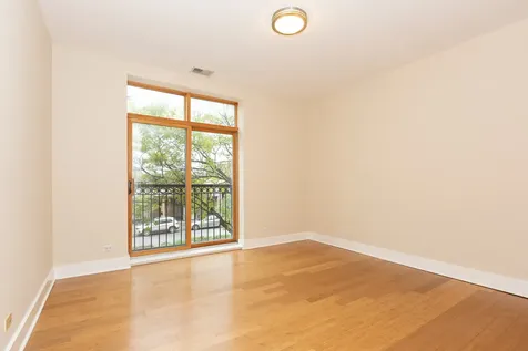 5760 North Lincoln Avenue Chicago IL 60659
