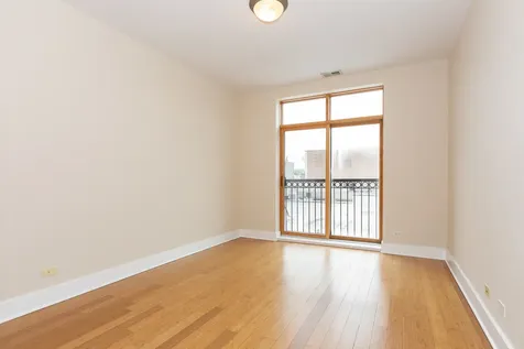 5760 North Lincoln Avenue Chicago IL 60659