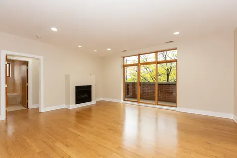 5760 North Lincoln Avenue Chicago IL 60659