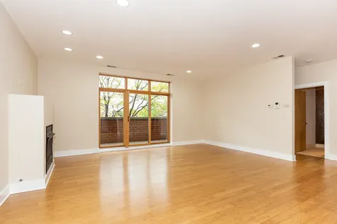 5760 North Lincoln Avenue Chicago IL 60659