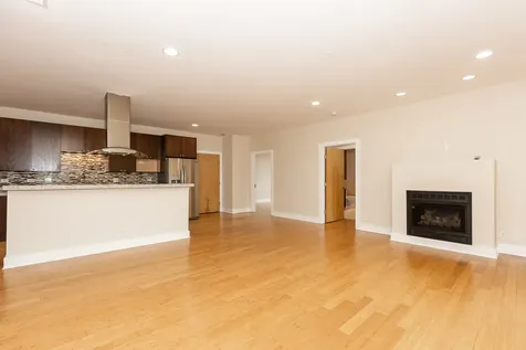 5760 North Lincoln Avenue Chicago IL 60659