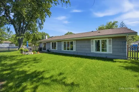 23W222 Westchester Court Glen Ellyn IL 60137