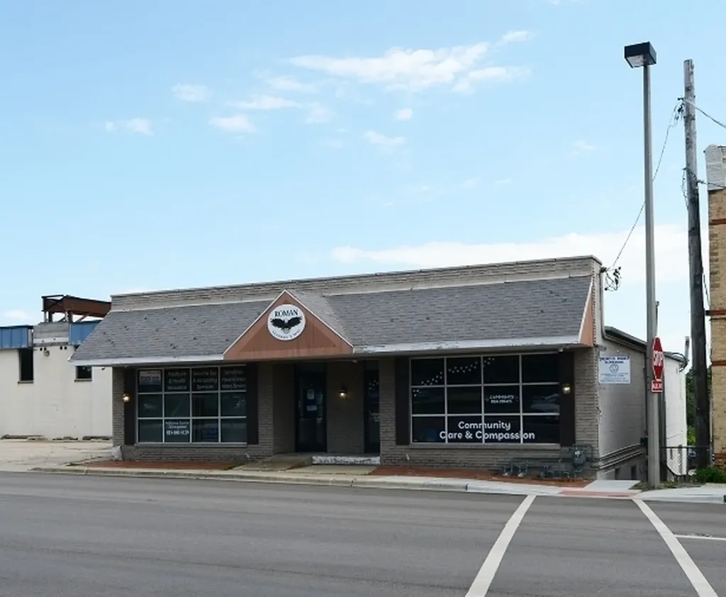 142 Washington Street Woodstock IL 60098