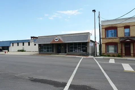 142 Washington Street Woodstock IL 60098