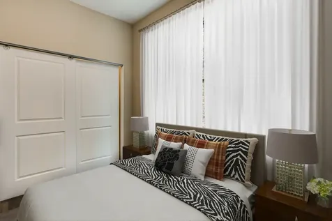 2346 West Thomas Street Chicago IL 60622