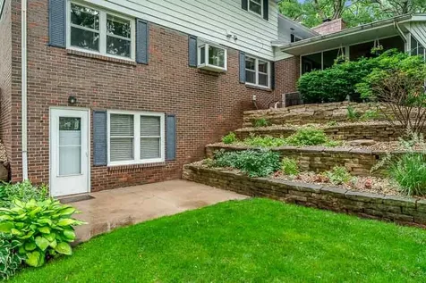 5329 Dallas Court Rockford IL 61109