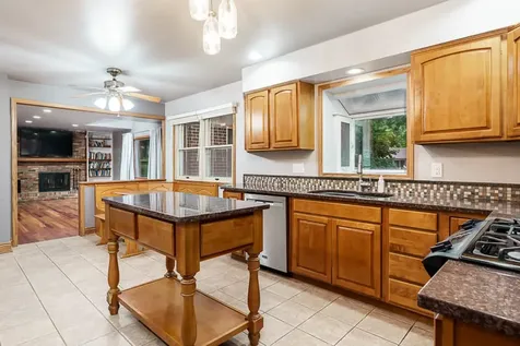 5329 Dallas Court Rockford IL 61109