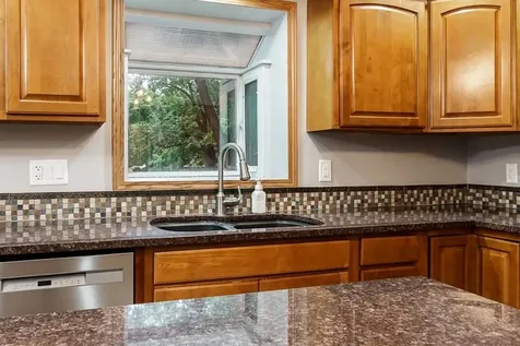 5329 Dallas Court Rockford IL 61109