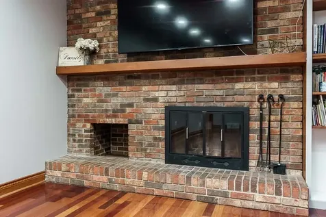 5329 Dallas Court Rockford IL 61109