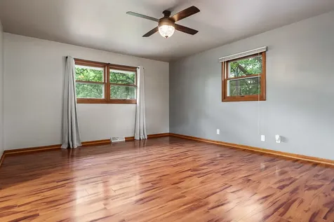 5329 Dallas Court Rockford IL 61109